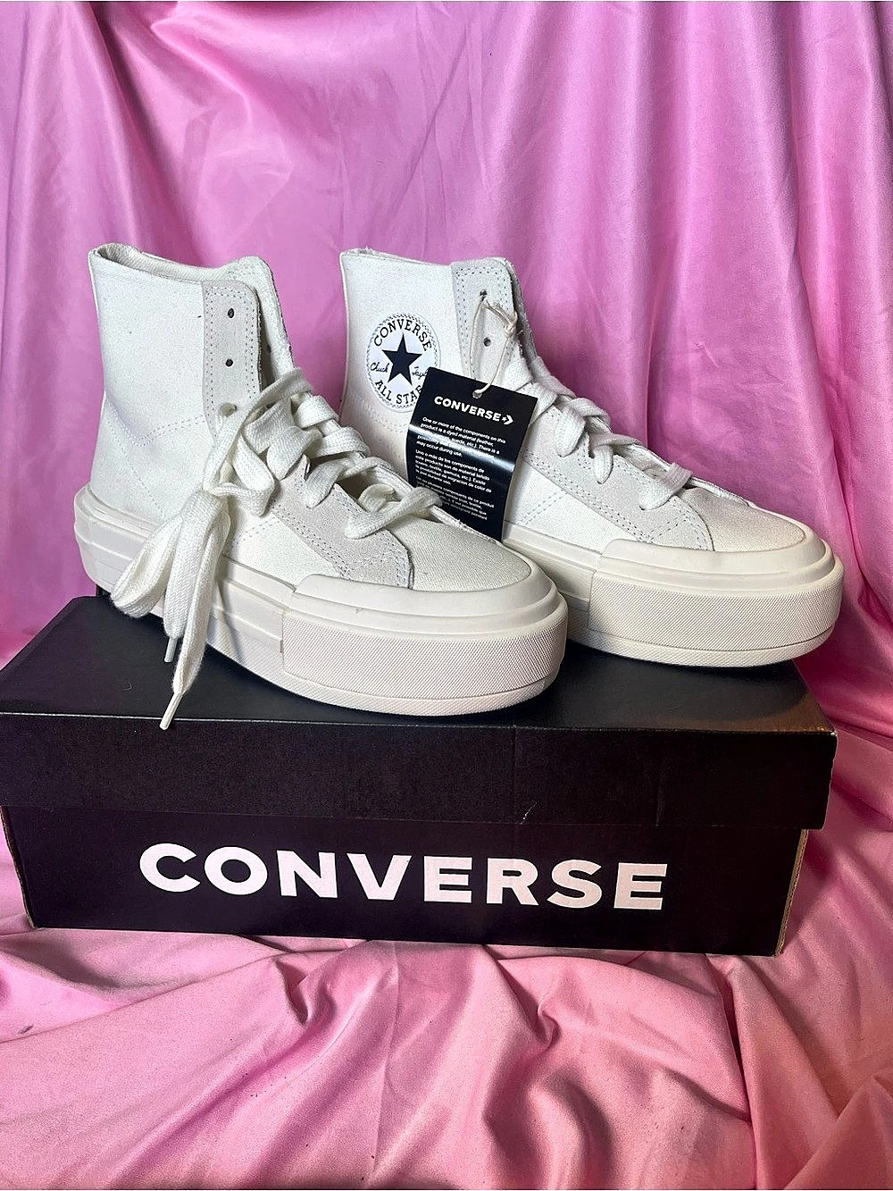 Limited Edition- Converse Run Star Hike High Top Sneakers in White NWT SZ 7